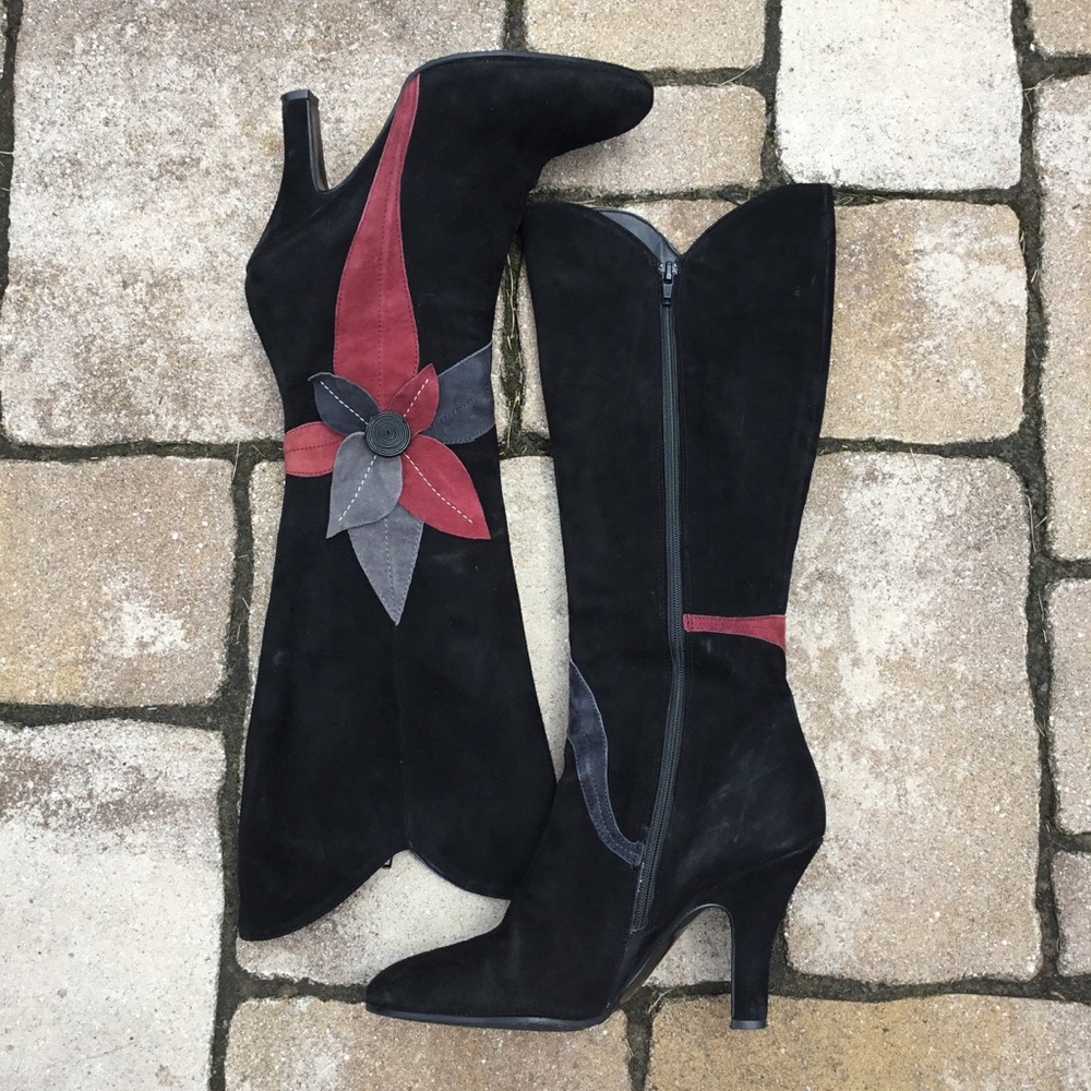 Mila Paoli Tall Black Suede Floral Heel Boots - Picture 4 of 13
